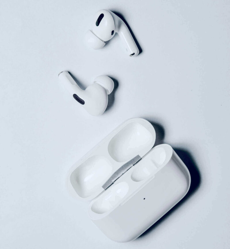 Apple AirPods Pro(横長)